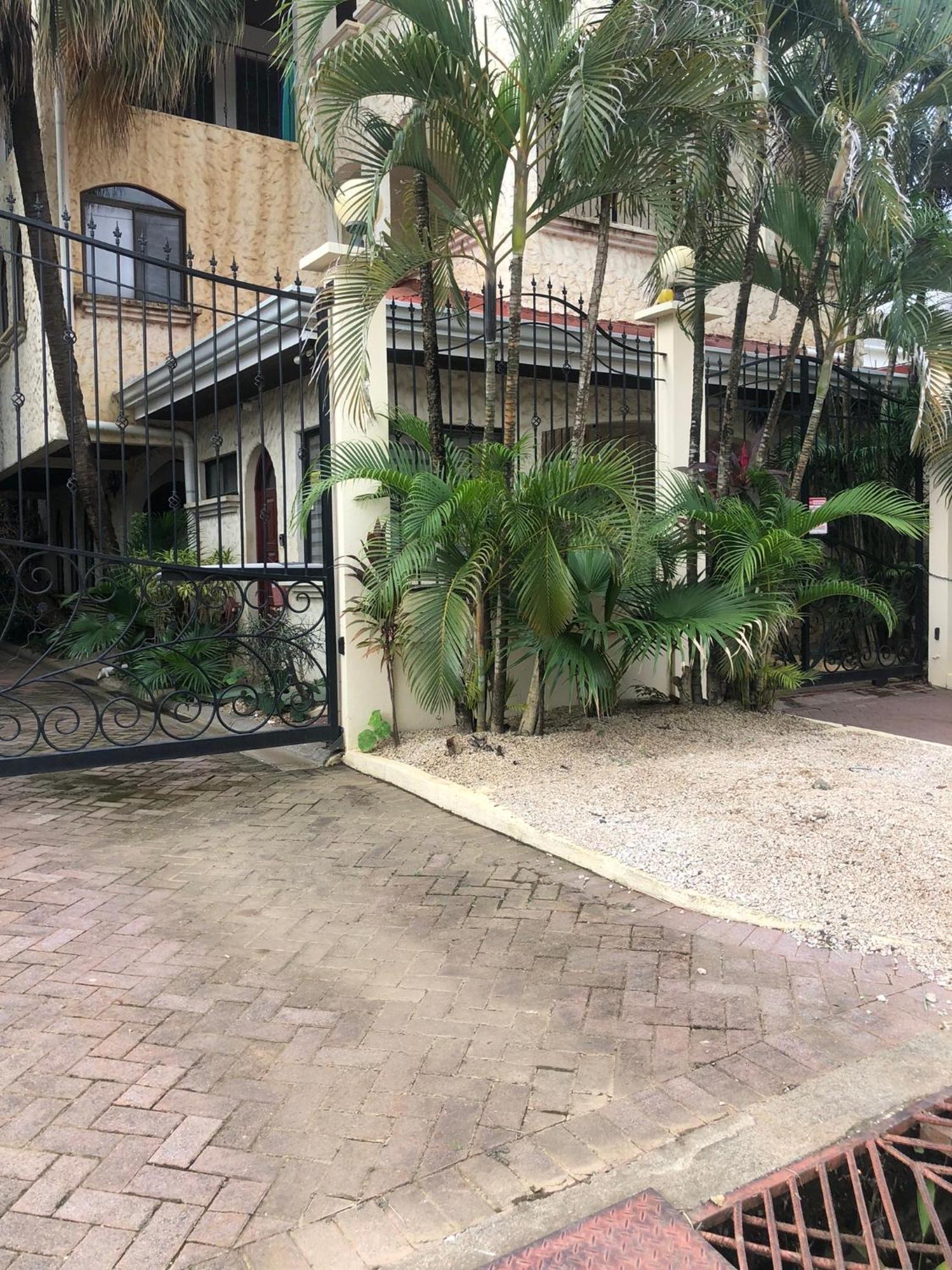 La Buena Vida 2 Apartamento Tamarindo Exterior foto